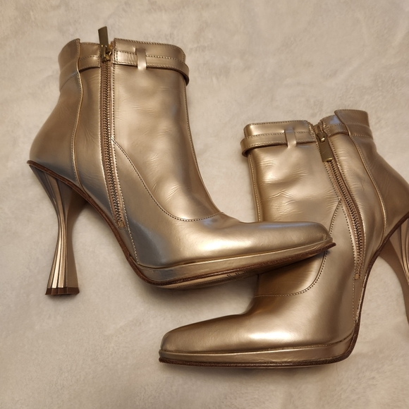 John Fluevog Dionysus Boots 11 gorgeous shoes - Picture 5 of 16